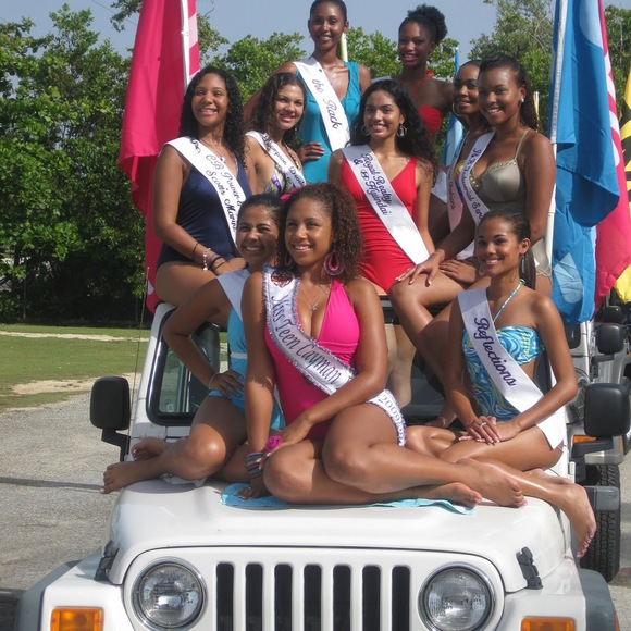 Meet your Posher, Melrose - Picture 1 of 1